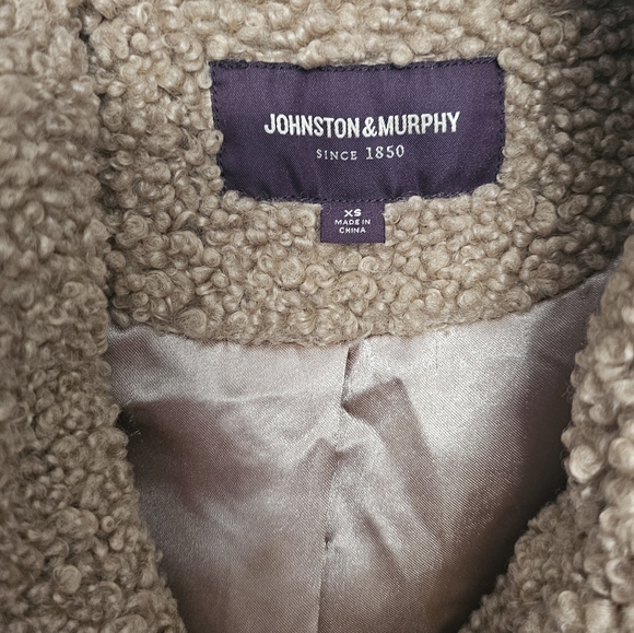 Johnston & Murphy women's faux-fur teddy coat. This mid-weight coat Size Xs - Picture 2 of 11
